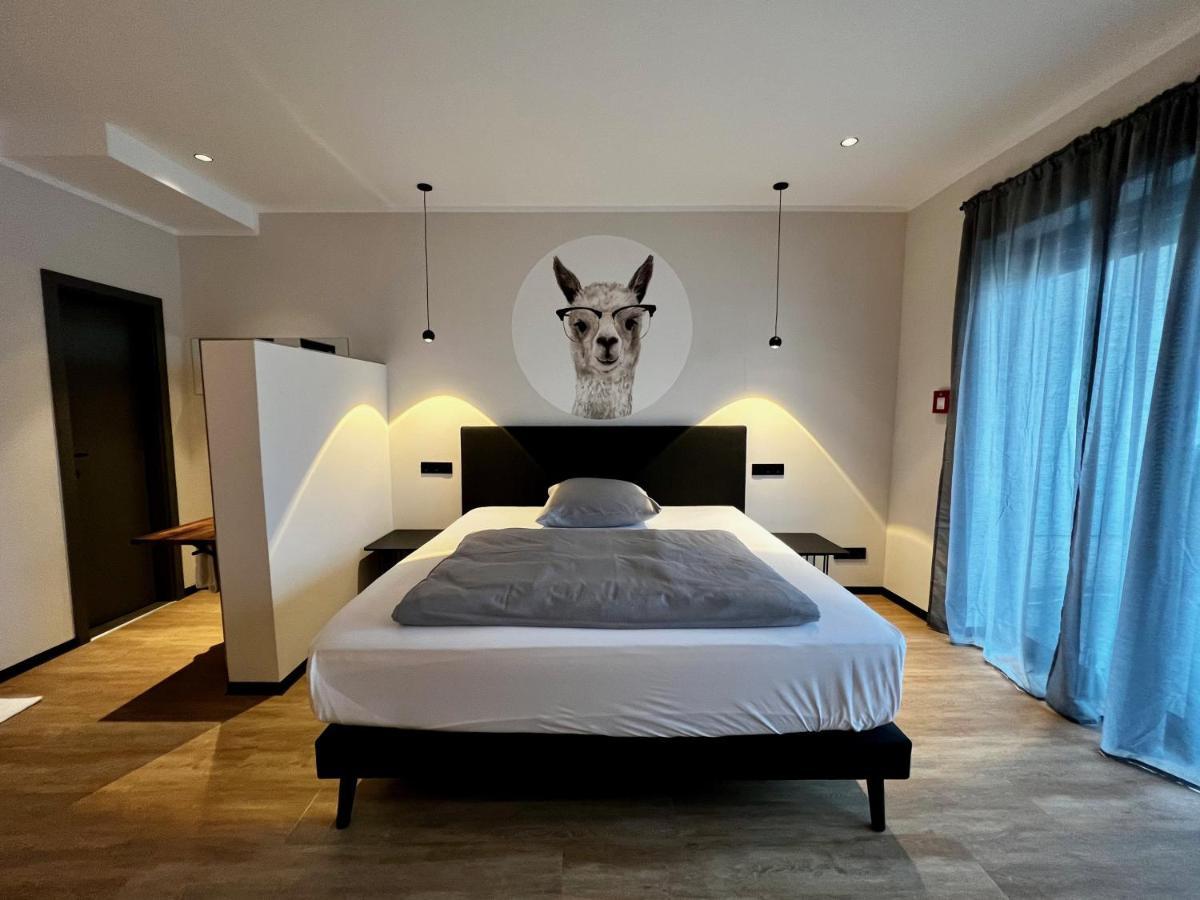 Hotel Drei Hoefe 腓特烈斯多夫 外观 照片